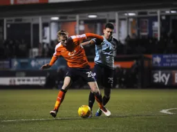 Flynn Downes holds off Mark Randall`s challenge