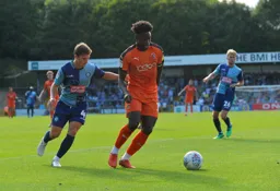 Pelly Mpanzu gets away from his marker