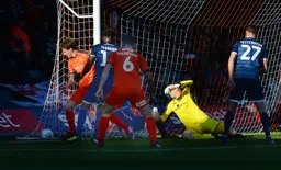 Glen Rea scores the first goal