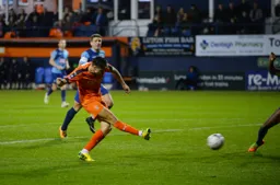 Harry Cornick scores the second goal