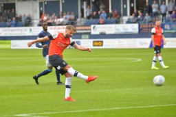 Andrew Shinnie fires in a fantastic effort