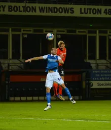 Kiernan Dewsbury-Hall gets above Ivan Sunjic