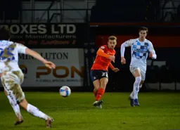 Kiernan Dewsbury-Hall plays a side foot pass