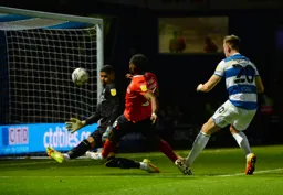 Fred Onyedinma goes close at Loftus Road
