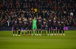 Luton Town lined up ready to go against Nottingham Forest