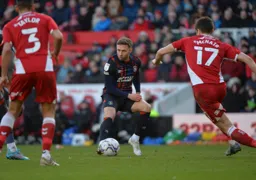 Jordan Clark getting closed down