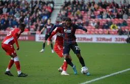 Amari'i Bell taking the ball down the wing