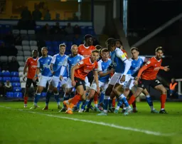 It's a scramble from a set piece, everyone getting ready to attack the ball