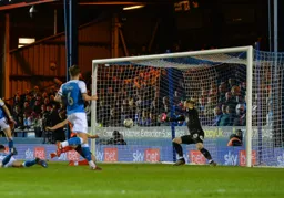 The gets whipped in and it's put in the net by Danny Hylton