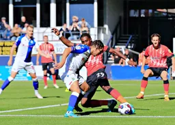 Amari`i Bell makes a vital tackle