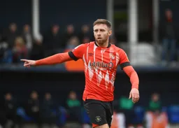 Jordan Clark points in the right direction