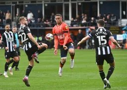 Carlton Morris faces up to Ryan Porteous