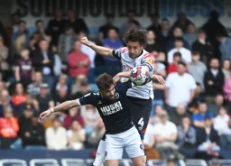 Tom Lockyer gets above Tom Bradshaw