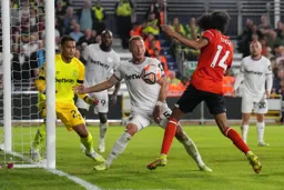 Tahith Chong closes in on goal