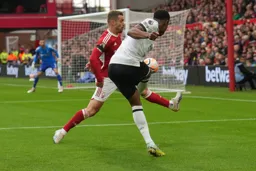 Chiedozie Ogbene gets a cross into the Forest box