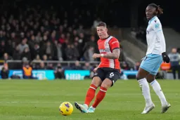 Ross Barkley gets in another accurate pass