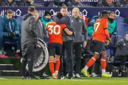 Rob Edwards congratulates Andros Townsend for his effort