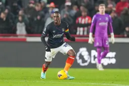 Amari’i Bell looking for support