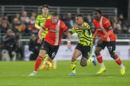 Ross Barkley charges through