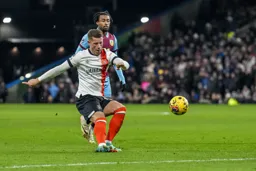 Ross Barkley crosses into the box