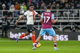 Albert Lokonga gives the eyes to Burnley’s Foster