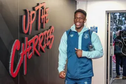 Chiedozie Ogbene arriving