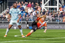 Daiki Hashoika tries his luck