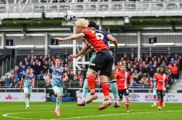 Daiki Hashioka gets up in the Bees box